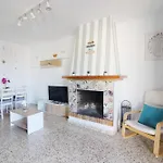 Dolores Villa